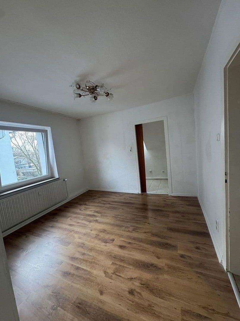 Pronájem bytu 2+1 40 m², Oberhausen, Severní Porýní-Vestfálsko Pronájem bytu 2+1 40 m², Oberhausen, Severní Porýní-Vestfálsko