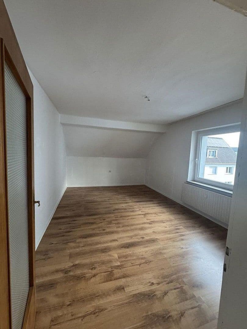 Pronájem bytu 2+1 40 m², Oberhausen, Severní Porýní-Vestfálsko Pronájem bytu 2+1 40 m², Oberhausen, Severní Porýní-Vestfálsko