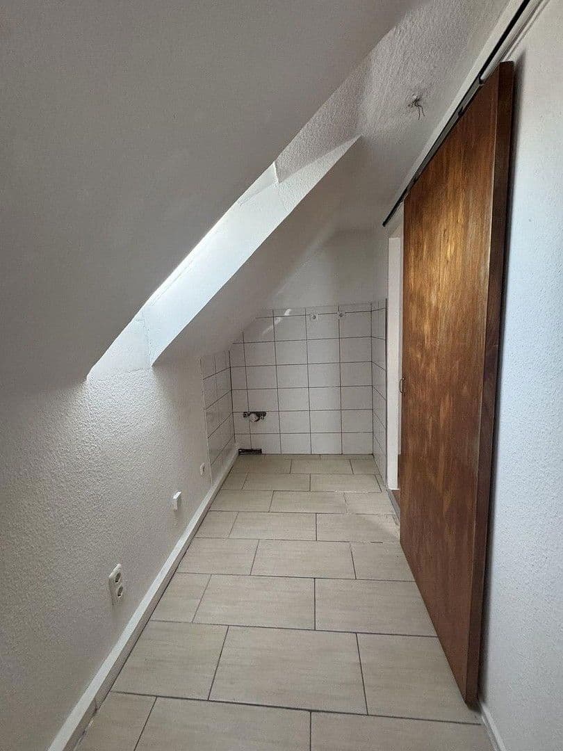 Pronájem bytu 2+1 40 m², Oberhausen, Severní Porýní-Vestfálsko Pronájem bytu 2+1 40 m², Oberhausen, Severní Porýní-Vestfálsko