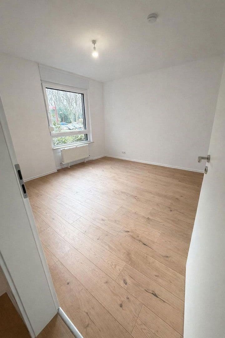Prodej bytu 2+1 62 m², Urftstr. 122, Mönchengladbach, Severní Porýní-Vestfálsko Prodej bytu 2+1 62 m², Urftstr. 122, Mönchengladbach, Severní Porýní-Vestfálsko