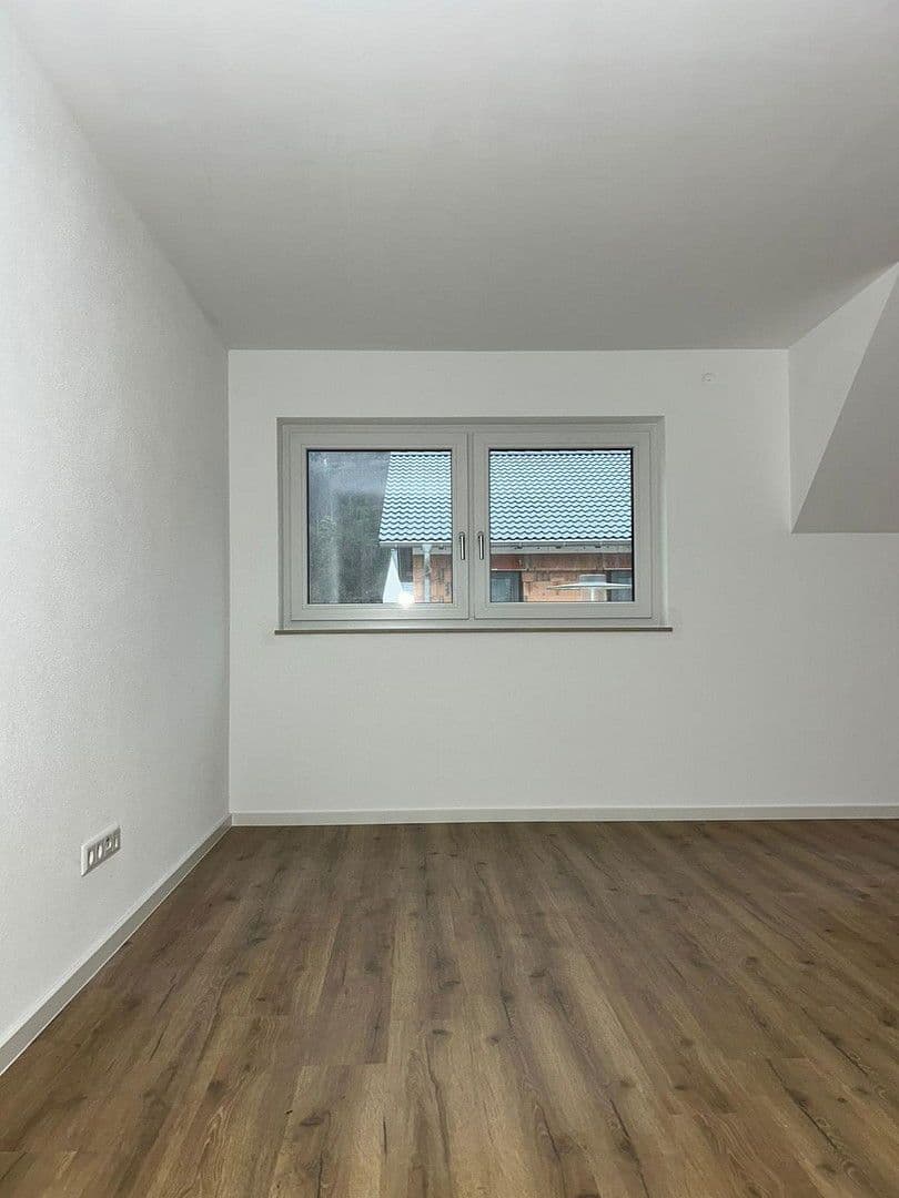 Pronájem bytu 4+kk 110 m², Blaubeuren, Bádensko-Württembersko Pronájem bytu 4+kk 110 m², Blaubeuren, Bádensko-Württembersko