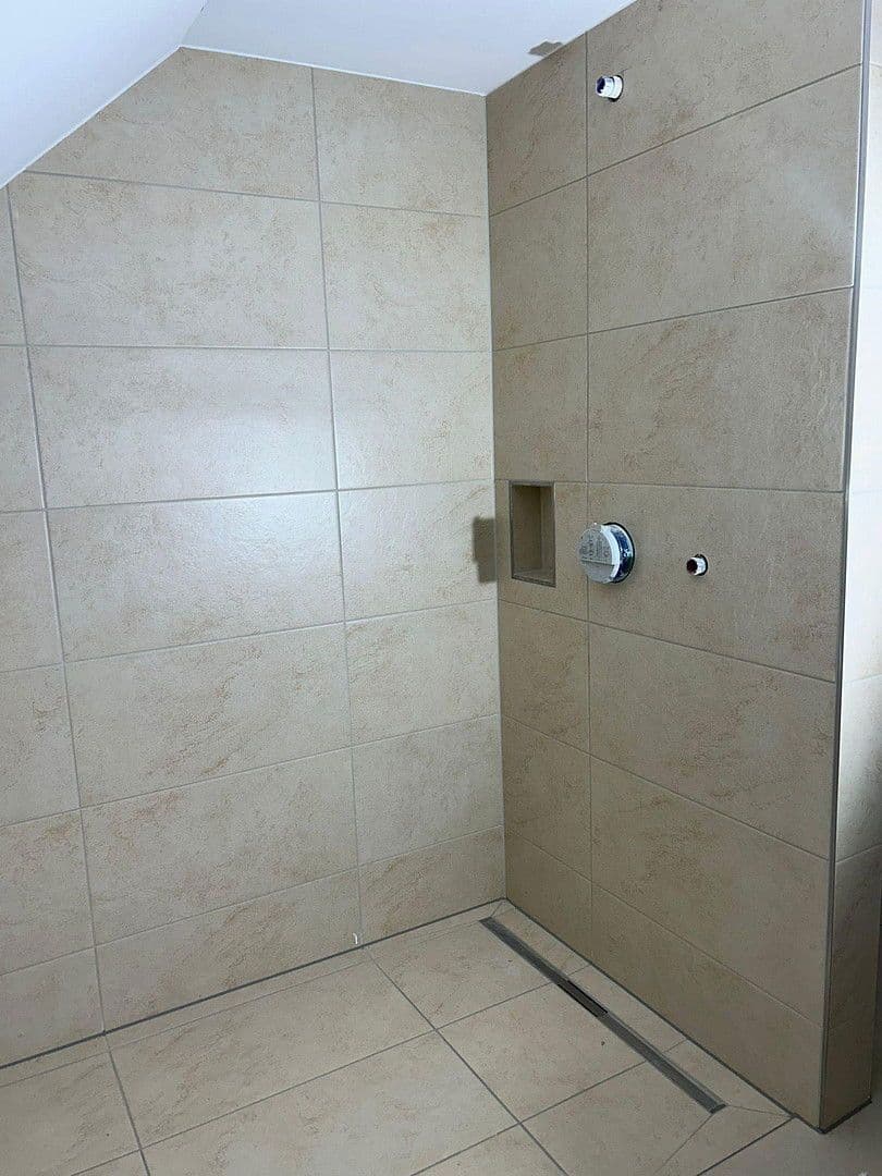 Pronájem bytu 4+kk 110 m², Blaubeuren, Bádensko-Württembersko Pronájem bytu 4+kk 110 m², Blaubeuren, Bádensko-Württembersko