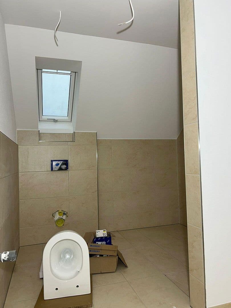 Pronájem bytu 4+kk 110 m², Blaubeuren, Bádensko-Württembersko Pronájem bytu 4+kk 110 m², Blaubeuren, Bádensko-Württembersko