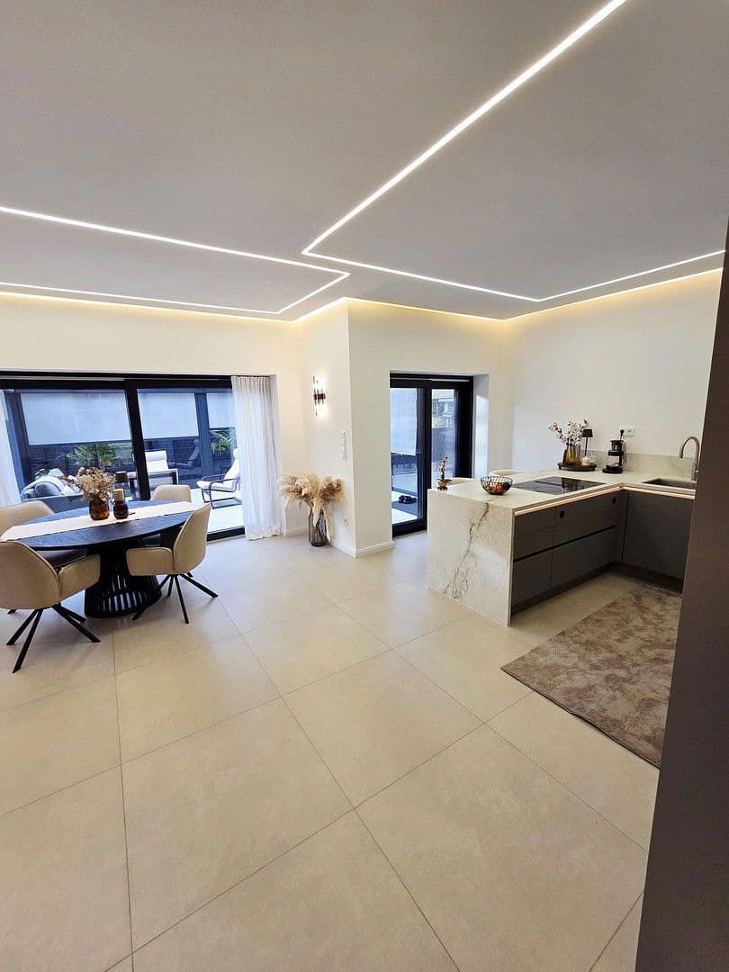 Prodej domu 150 m², pozemek 380 m², Essen, Severní Porýní-Vestfálsko Prodej domu 150 m², pozemek 380 m², Essen, Severní Porýní-Vestfálsko