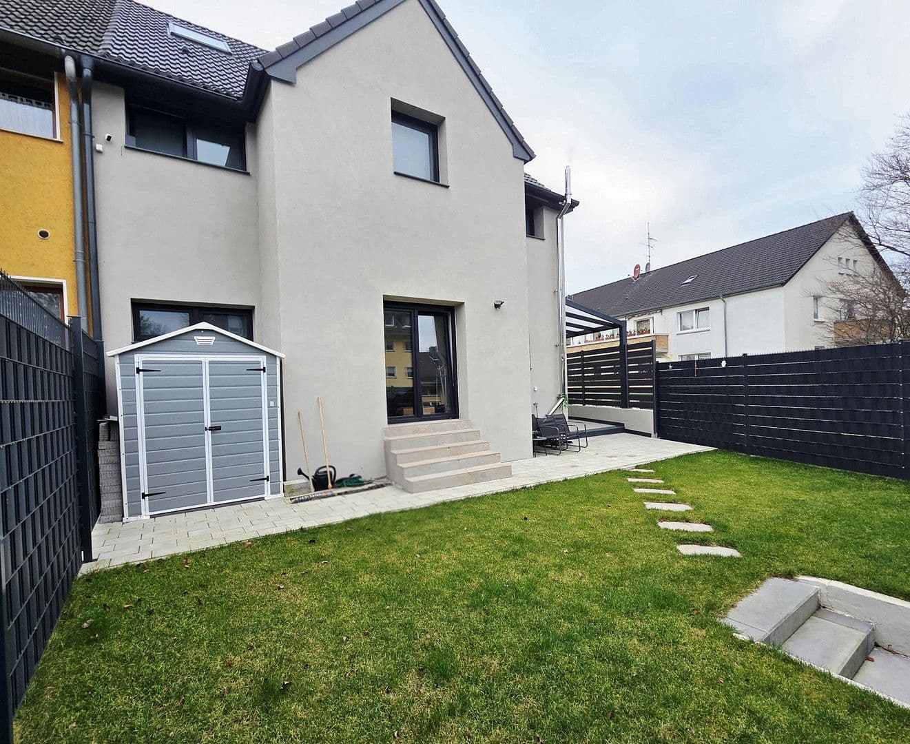 Prodej domu 150 m², pozemek 380 m², Essen, Severní Porýní-Vestfálsko Prodej domu 150 m², pozemek 380 m², Essen, Severní Porýní-Vestfálsko