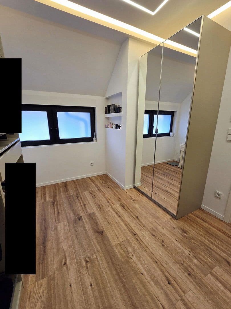 Prodej domu 150 m², pozemek 380 m², Essen, Severní Porýní-Vestfálsko Prodej domu 150 m², pozemek 380 m², Essen, Severní Porýní-Vestfálsko