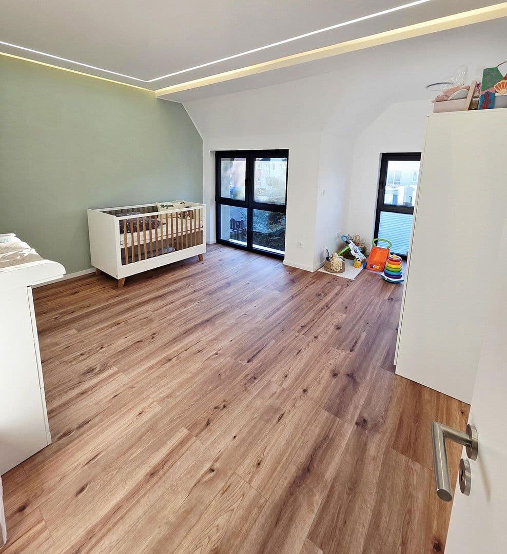 Prodej domu 150 m², pozemek 380 m², Essen, Severní Porýní-Vestfálsko Prodej domu 150 m², pozemek 380 m², Essen, Severní Porýní-Vestfálsko