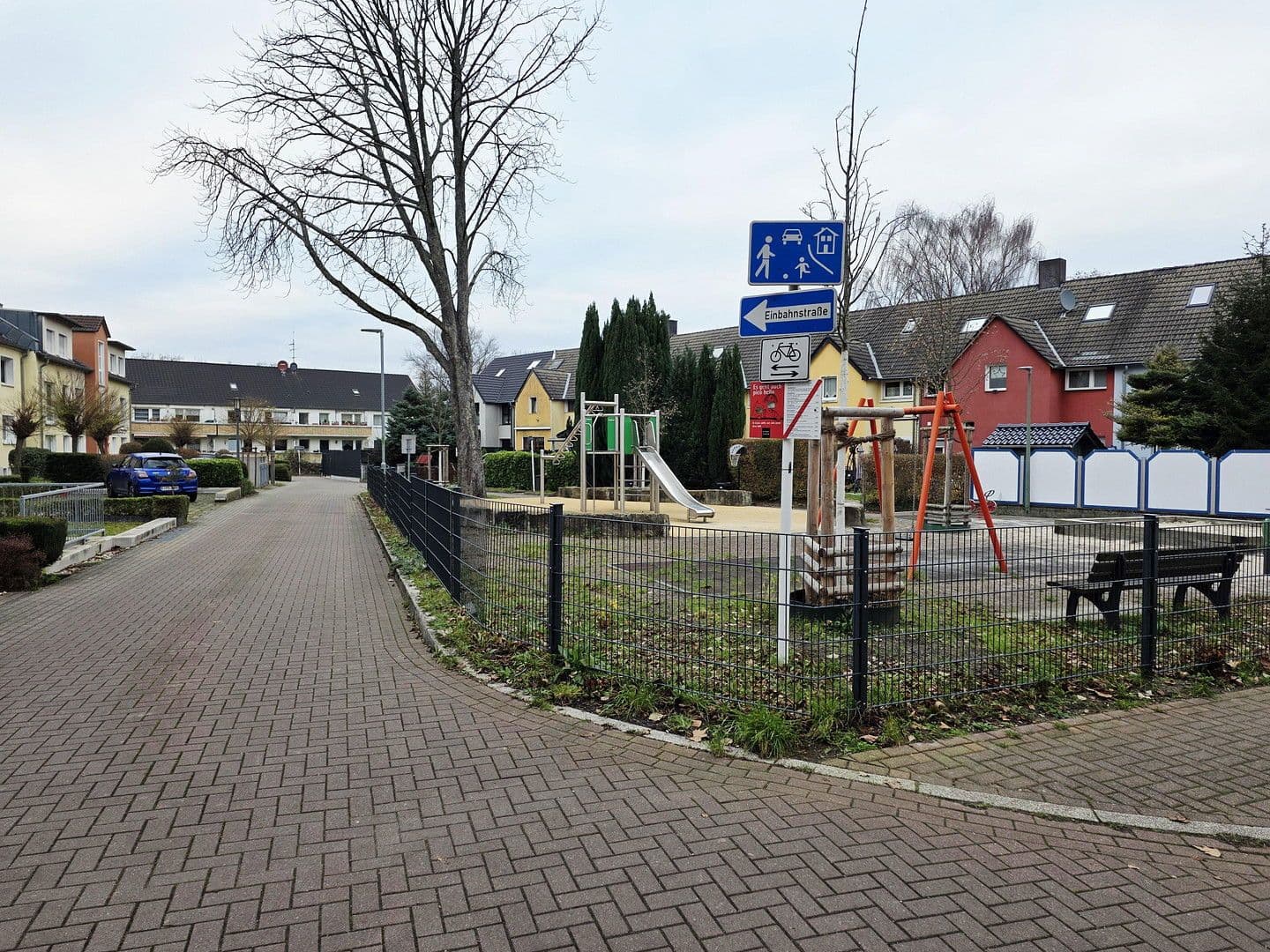 Prodej domu 150 m², pozemek 380 m², Essen, Severní Porýní-Vestfálsko Prodej domu 150 m², pozemek 380 m², Essen, Severní Porýní-Vestfálsko