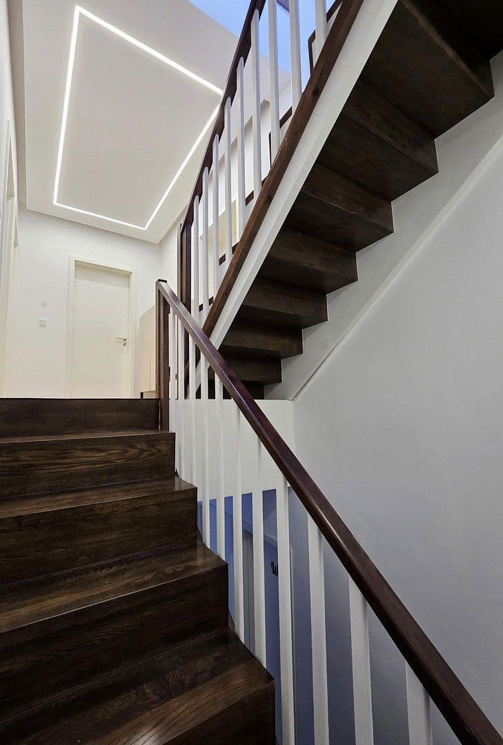 Prodej domu 150 m², pozemek 380 m², Essen, Severní Porýní-Vestfálsko Prodej domu 150 m², pozemek 380 m², Essen, Severní Porýní-Vestfálsko