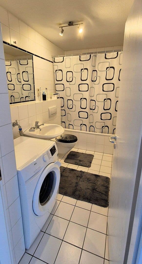 Prodej bytu 2+1 52 m², Rodderweg 54, Köln (Sürth), Severní Porýní-Vestfálsko Prodej bytu 2+1 52 m², Rodderweg 54, Köln (Sürth), Severní Porýní-Vestfálsko