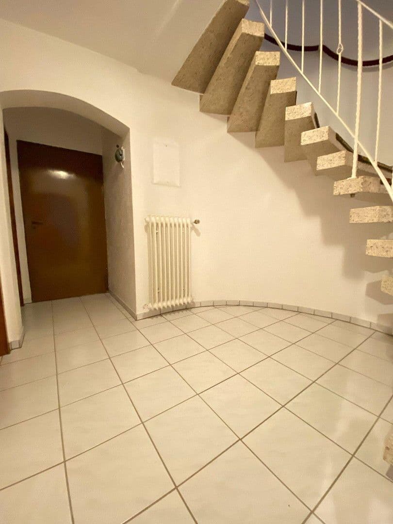 Prodej domu 153 m², pozemek 212 m², Bietigheim, Bádensko-Württembersko Prodej domu 153 m², pozemek 212 m², Bietigheim, Bádensko-Württembersko