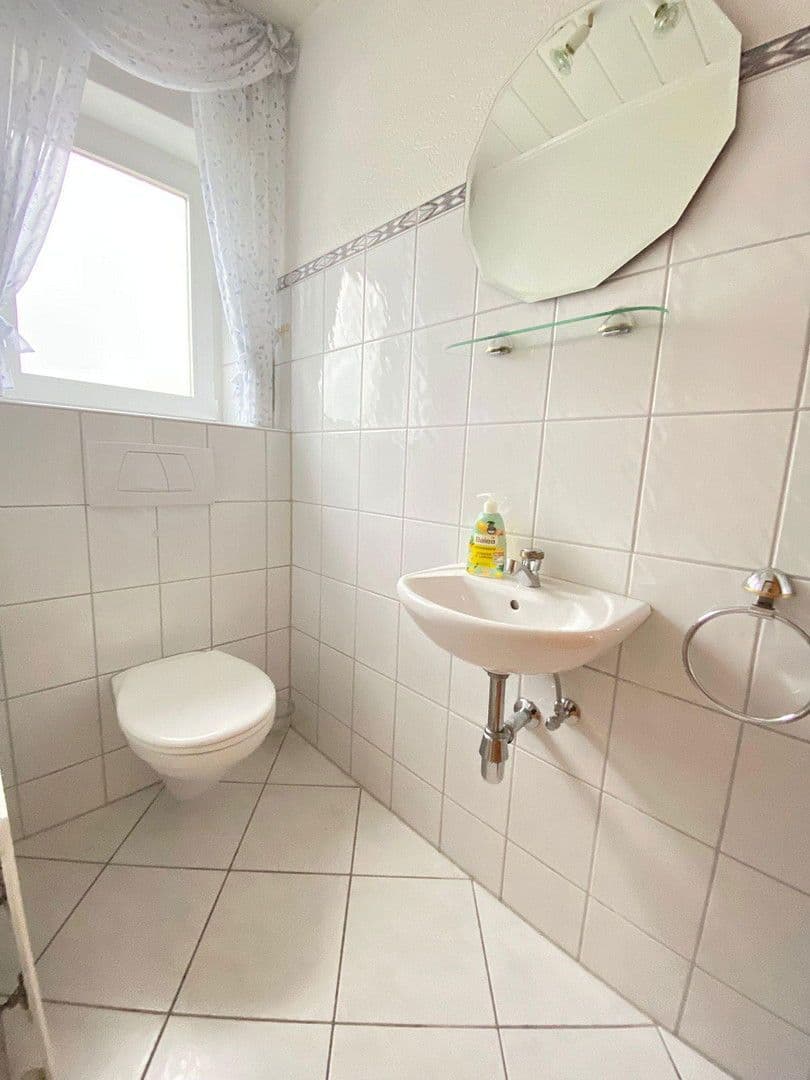 Prodej domu 153 m², pozemek 212 m², Bietigheim, Bádensko-Württembersko Prodej domu 153 m², pozemek 212 m², Bietigheim, Bádensko-Württembersko