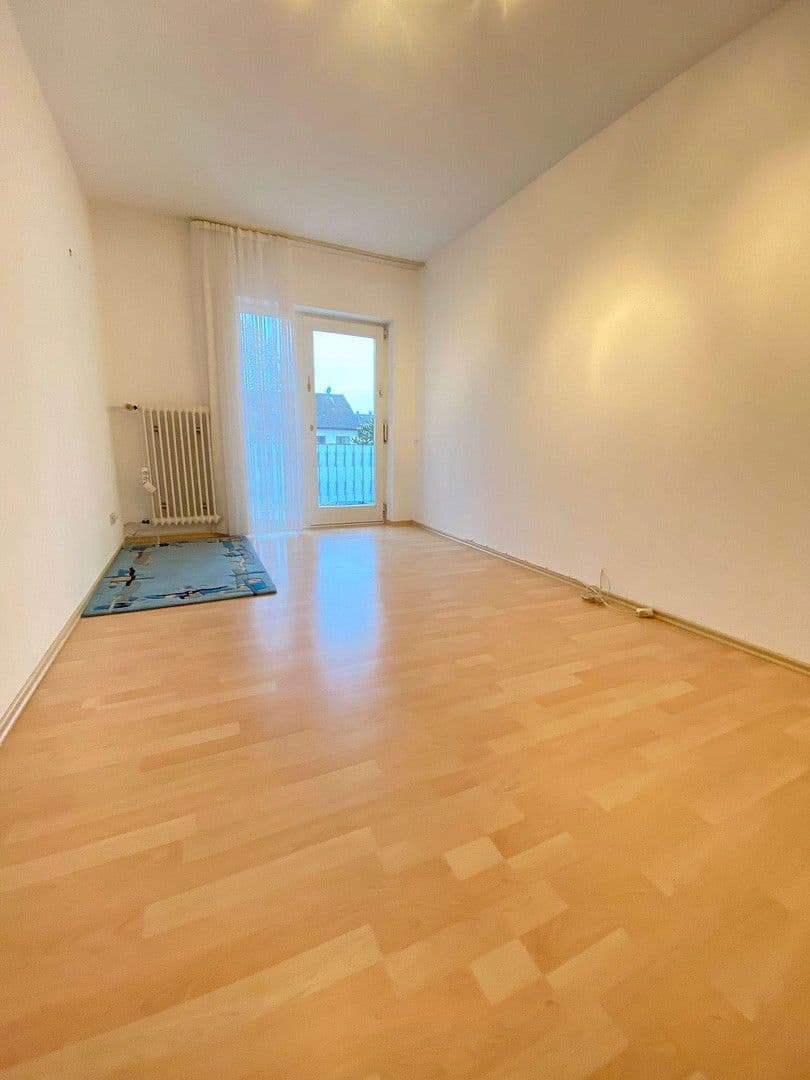 Prodej domu 153 m², pozemek 212 m², Bietigheim, Bádensko-Württembersko Prodej domu 153 m², pozemek 212 m², Bietigheim, Bádensko-Württembersko