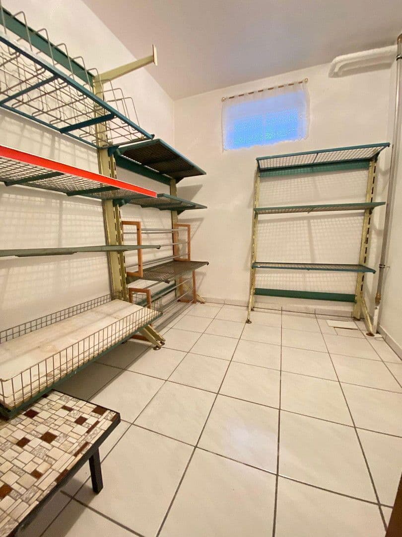 Prodej domu 153 m², pozemek 212 m², Bietigheim, Bádensko-Württembersko Prodej domu 153 m², pozemek 212 m², Bietigheim, Bádensko-Württembersko