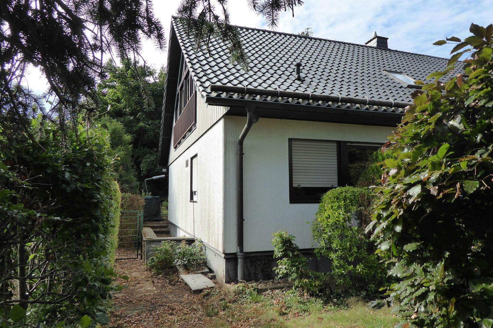 Prodej domu 190 m², pozemek 1.462 m², Düren, Severní Porýní-Vestfálsko Prodej domu 190 m², pozemek 1.462 m², Düren, Severní Porýní-Vestfálsko