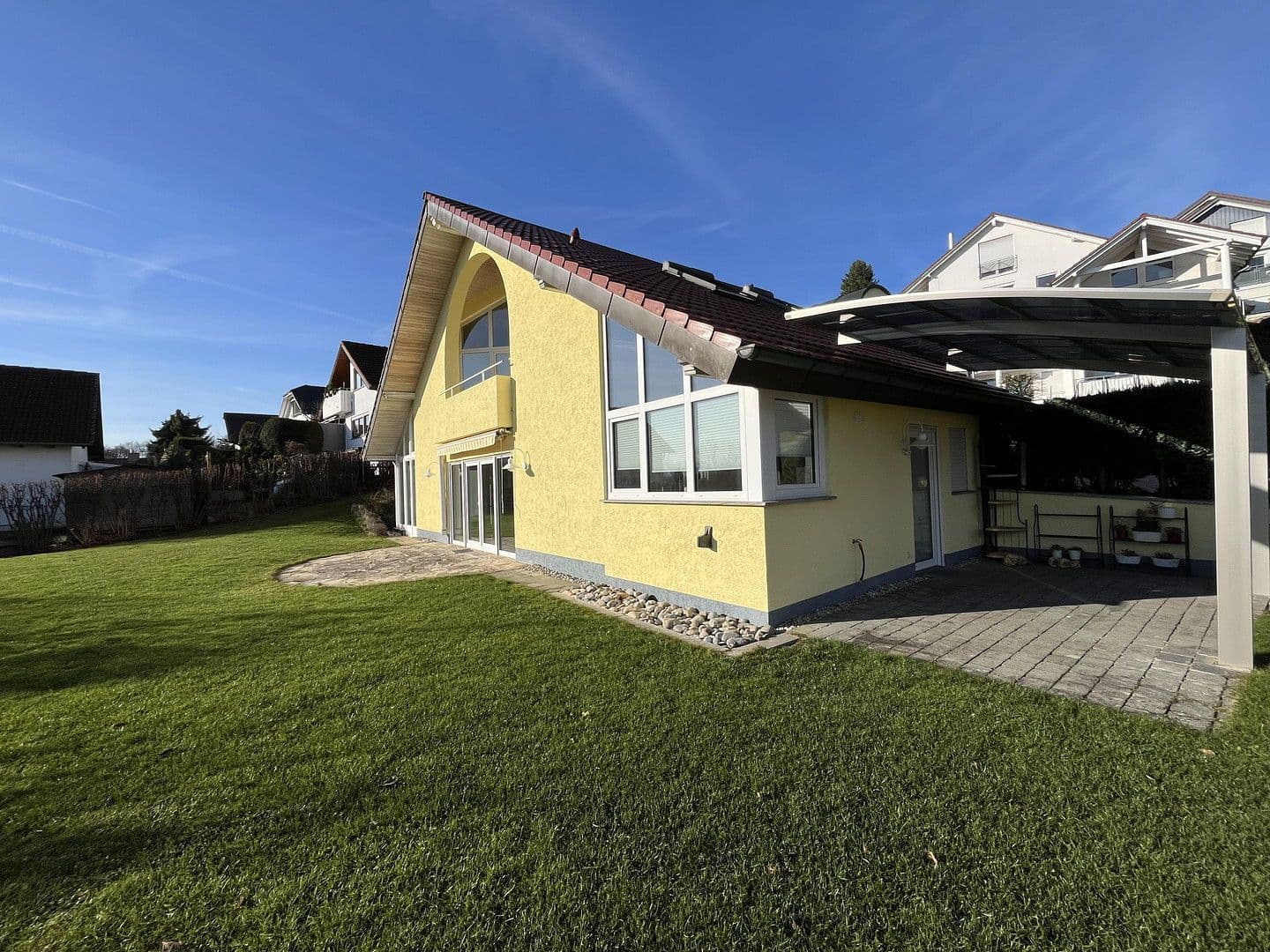 Prodej domu 130 m², pozemek 887 m², Uhingen, Bádensko-Württembersko Prodej domu 130 m², pozemek 887 m², Uhingen, Bádensko-Württembersko