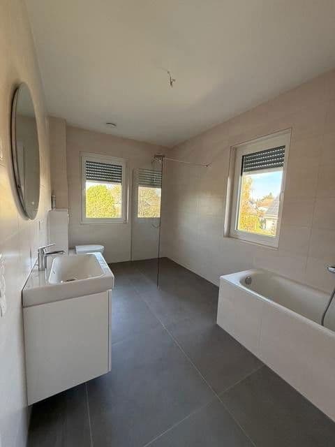 Prodej domu 154 m², pozemek 430 m², Berlin, Berlín Prodej domu 154 m², pozemek 430 m², Berlin, Berlín