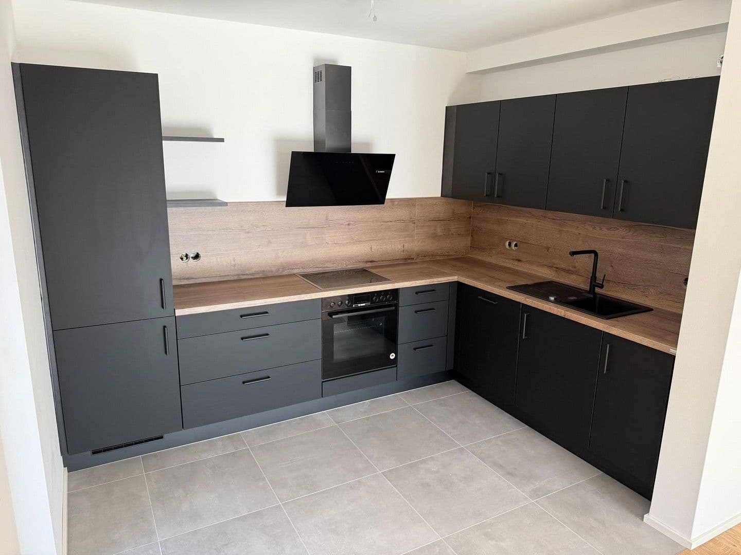 Pronájem bytu 2+1 82 m², Hauptstraße 2, Siegburg, Severní Porýní-Vestfálsko Pronájem bytu 2+1 82 m², Hauptstraße 2, Siegburg, Severní Porýní-Vestfálsko