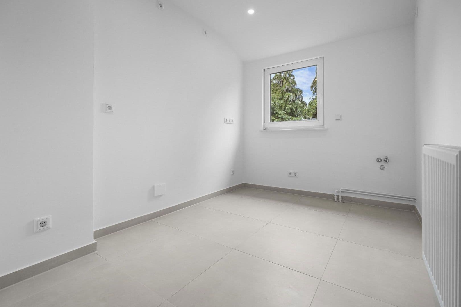 Pronájem bytu 3+1 52 m², Bremen, Bremen Pronájem bytu 3+1 52 m², Bremen, Bremen