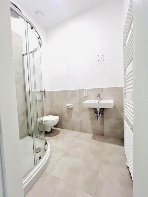 Pronájem bytu 2+1 53 m², Schwalbacher Straße 23, Frankfurt am Main, Hessen Pronájem bytu 2+1 53 m², Schwalbacher Straße 23, Frankfurt am Main, Hessen