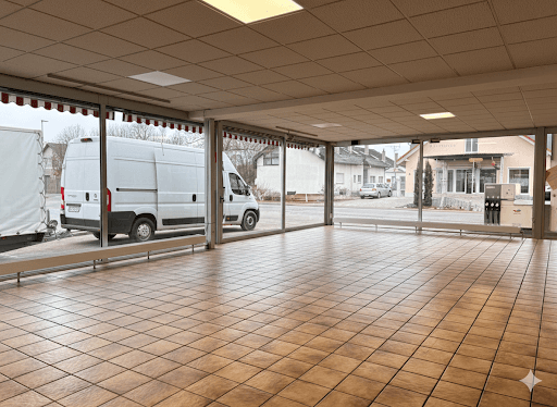 Pronájem nebytového prostoru 1.600 m², Bad Krozingen, Bádensko-Württembersko Pronájem nebytového prostoru 1.600 m², Bad Krozingen, Bádensko-Württembersko