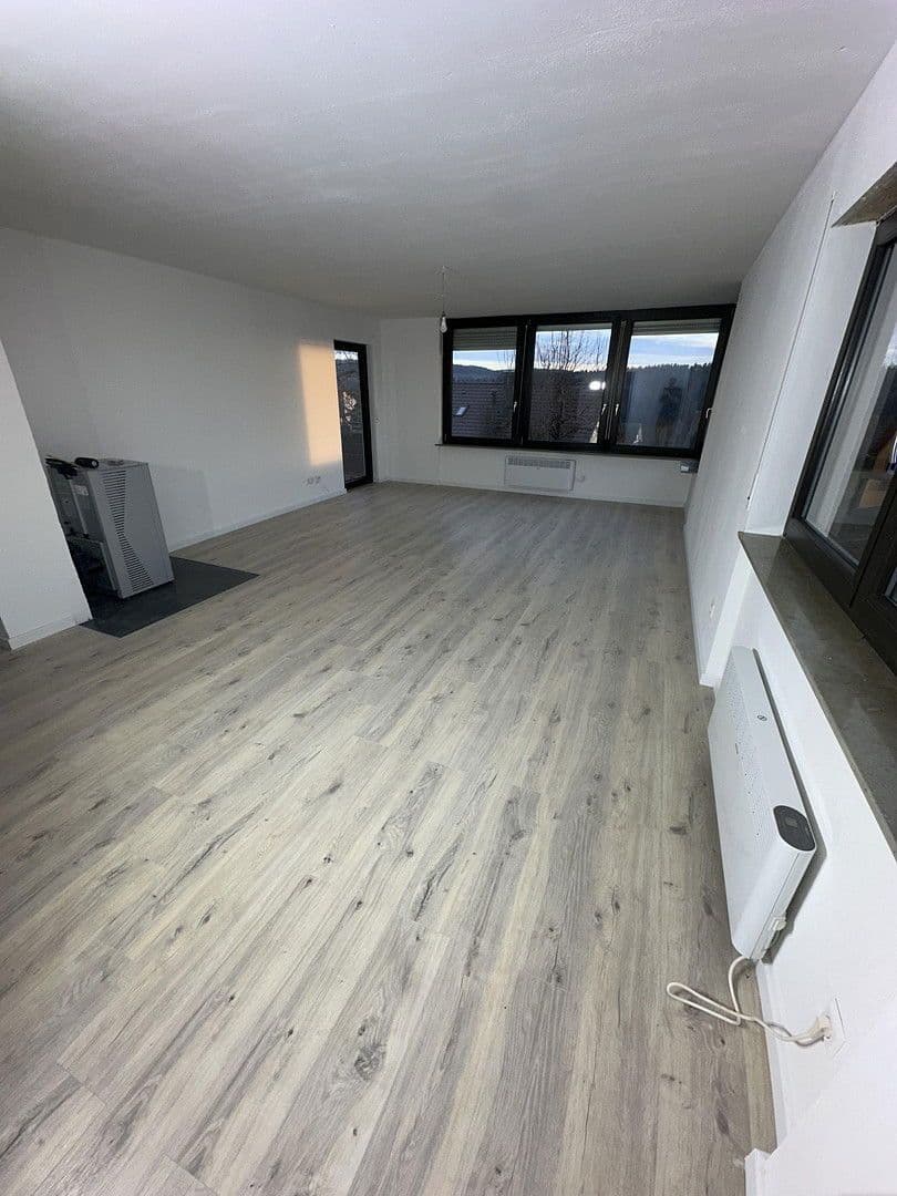 Pronájem bytu 3+kk 86 m², Altensteig, Bádensko-Württembersko Pronájem bytu 3+kk 86 m², Altensteig, Bádensko-Württembersko