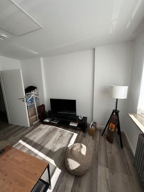 Pronájem bytu 2+1 48 m², Roritzerstr. 33, Nürnberg, Bavorsko Pronájem bytu 2+1 48 m², Roritzerstr. 33, Nürnberg, Bavorsko