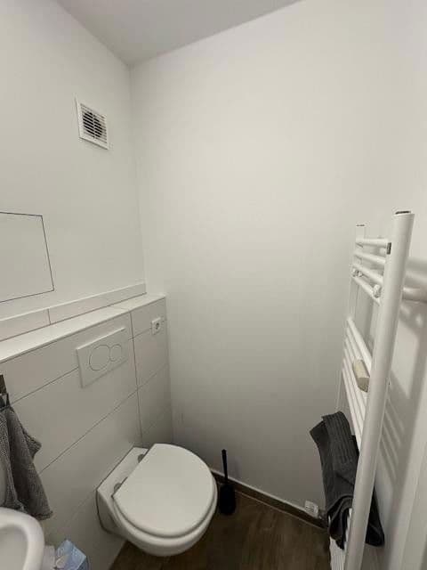 Pronájem bytu 2+1 48 m², Roritzerstr. 33, Nürnberg, Bavorsko Pronájem bytu 2+1 48 m², Roritzerstr. 33, Nürnberg, Bavorsko