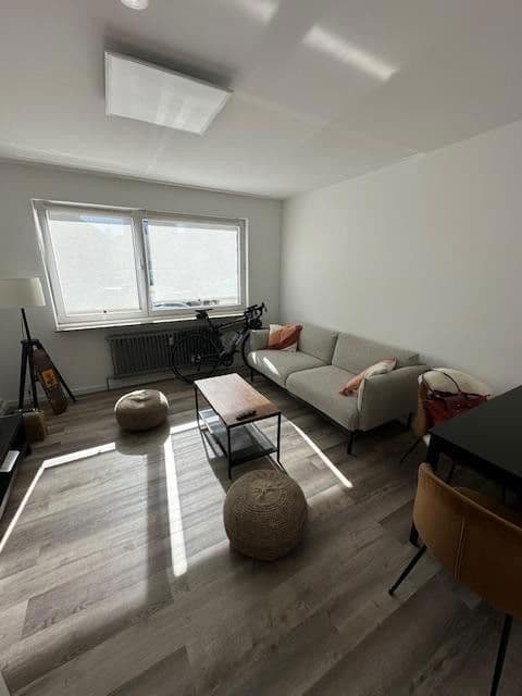 Pronájem bytu 2+1 48 m², Roritzerstr. 33, Nürnberg, Bavorsko Pronájem bytu 2+1 48 m², Roritzerstr. 33, Nürnberg, Bavorsko