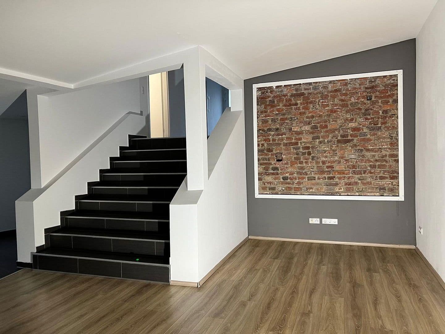 Prodej bytu 3+1 165 m², Worderberg 5, Wuppertal, Severní Porýní-Vestfálsko Prodej bytu 3+1 165 m², Worderberg 5, Wuppertal, Severní Porýní-Vestfálsko