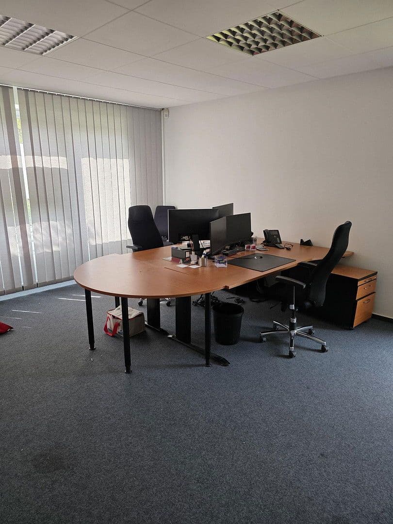 Pronájem kanceláře 2.700 m², Spenglerstr. 8, Lübeck, Šlesvicko-Holštýnsko Pronájem kanceláře 2.700 m², Spenglerstr. 8, Lübeck, Šlesvicko-Holštýnsko