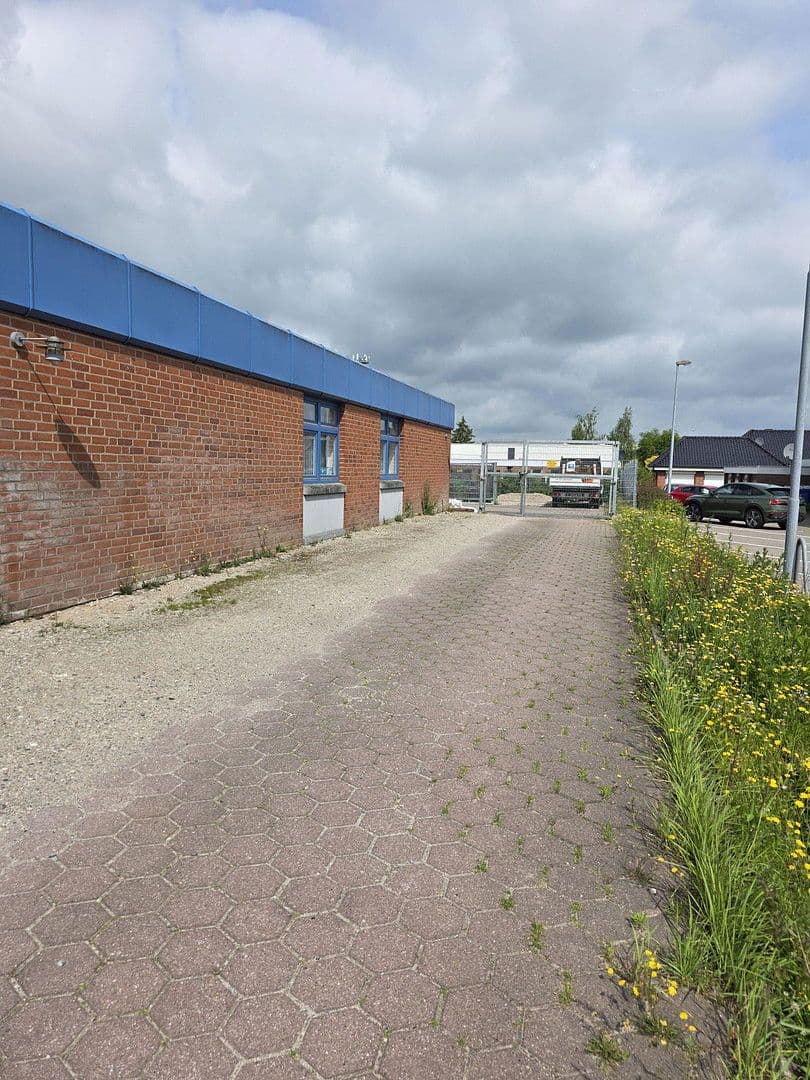 Prodej kanceláře 2.700 m², Spenglerstr. 8, Lübeck, Šlesvicko-Holštýnsko Prodej kanceláře 2.700 m², Spenglerstr. 8, Lübeck, Šlesvicko-Holštýnsko