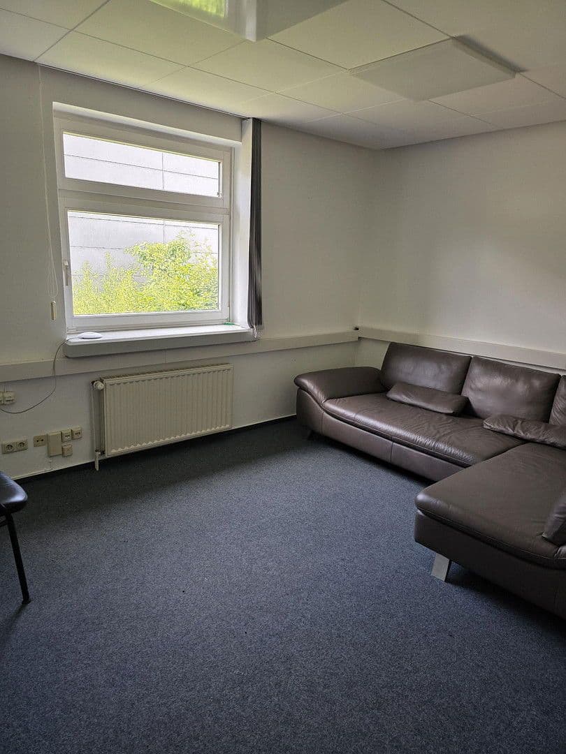 Prodej kanceláře 2.700 m², Spenglerstr. 8, Lübeck, Šlesvicko-Holštýnsko Prodej kanceláře 2.700 m², Spenglerstr. 8, Lübeck, Šlesvicko-Holštýnsko