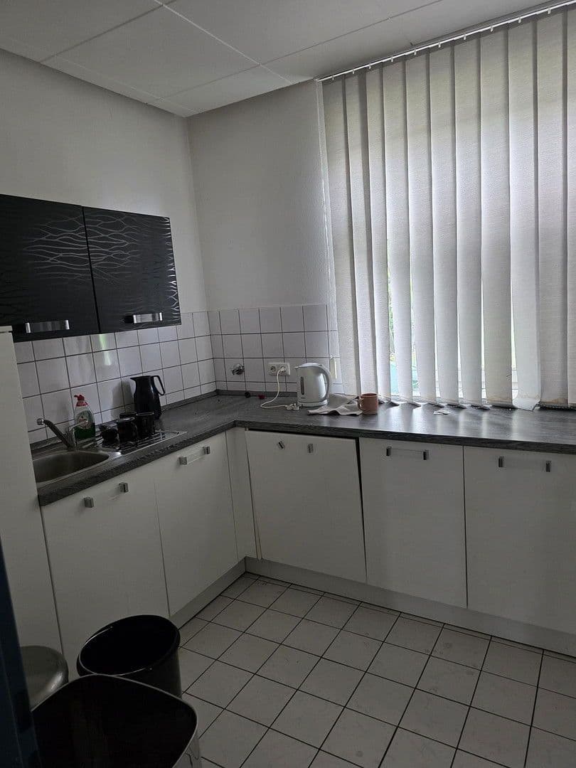 Prodej kanceláře 2.700 m², Spenglerstr. 8, Lübeck, Šlesvicko-Holštýnsko Prodej kanceláře 2.700 m², Spenglerstr. 8, Lübeck, Šlesvicko-Holštýnsko