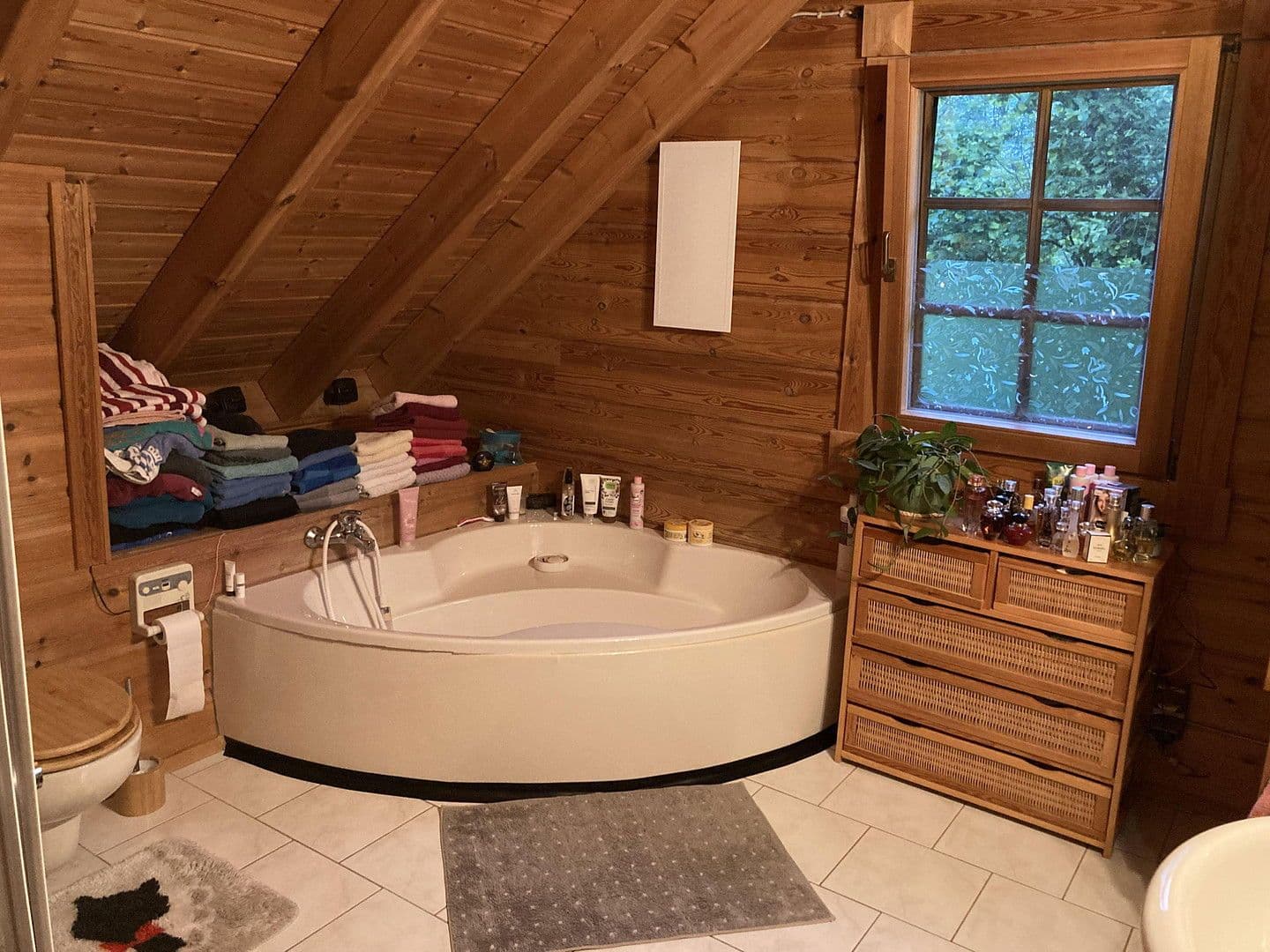 Prodej domu 136 m², pozemek 725 m², Adelshofen, Bavorsko Prodej domu 136 m², pozemek 725 m², Adelshofen, Bavorsko