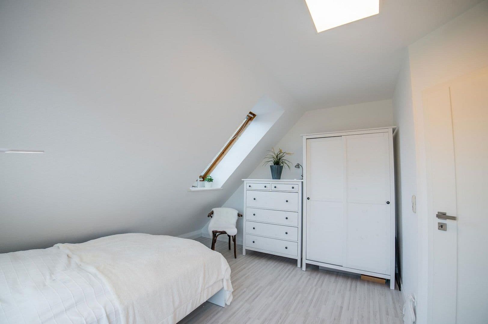 Prodej domu 182 m², pozemek 988 m², Aukrug, Šlesvicko-Holštýnsko Prodej domu 182 m², pozemek 988 m², Aukrug, Šlesvicko-Holštýnsko