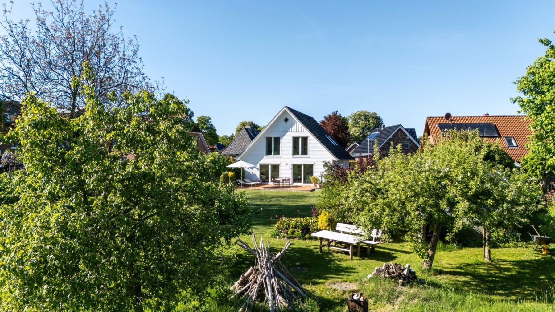 Prodej domu 182 m², pozemek 988 m², Aukrug, Šlesvicko-Holštýnsko Prodej domu 182 m², pozemek 988 m², Aukrug, Šlesvicko-Holštýnsko