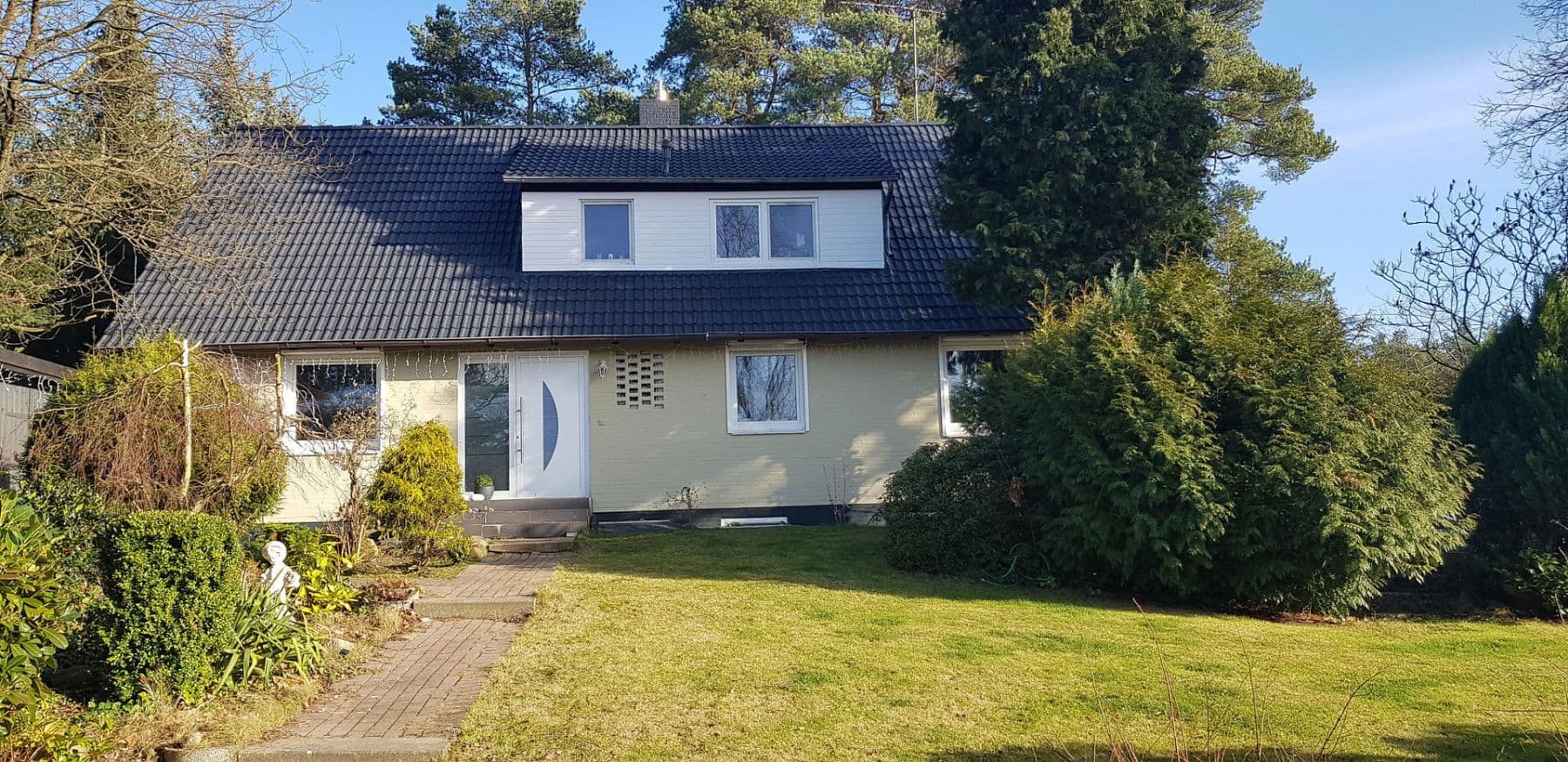 Prodej domu 200 m², pozemek 1.447 m², Johannes-Vogel-Str. 27, Seevetal, Dolní Sasko Prodej domu 200 m², pozemek 1.447 m², Johannes-Vogel-Str. 27, Seevetal, Dolní Sasko