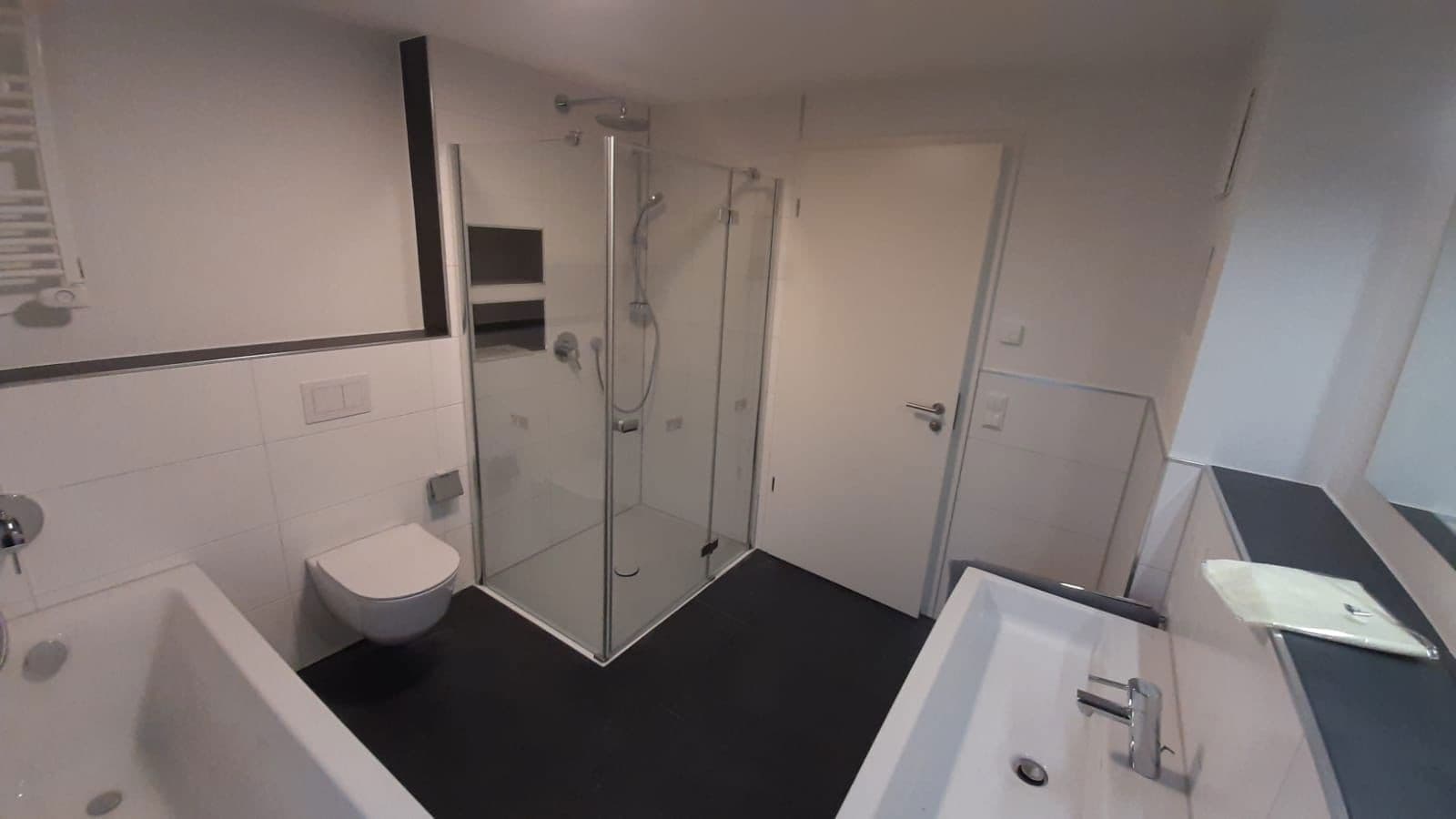 Pronájem bytu 3+1 101 m², Sersheim, Bádensko-Württembersko Pronájem bytu 3+1 101 m², Sersheim, Bádensko-Württembersko