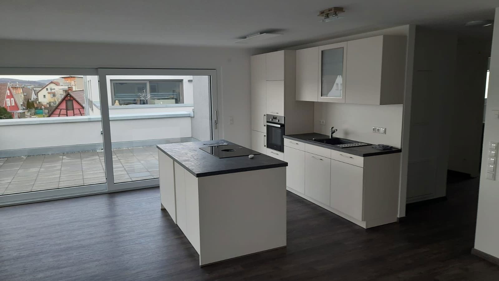 Pronájem bytu 3+1 101 m², Sersheim, Bádensko-Württembersko Pronájem bytu 3+1 101 m², Sersheim, Bádensko-Württembersko