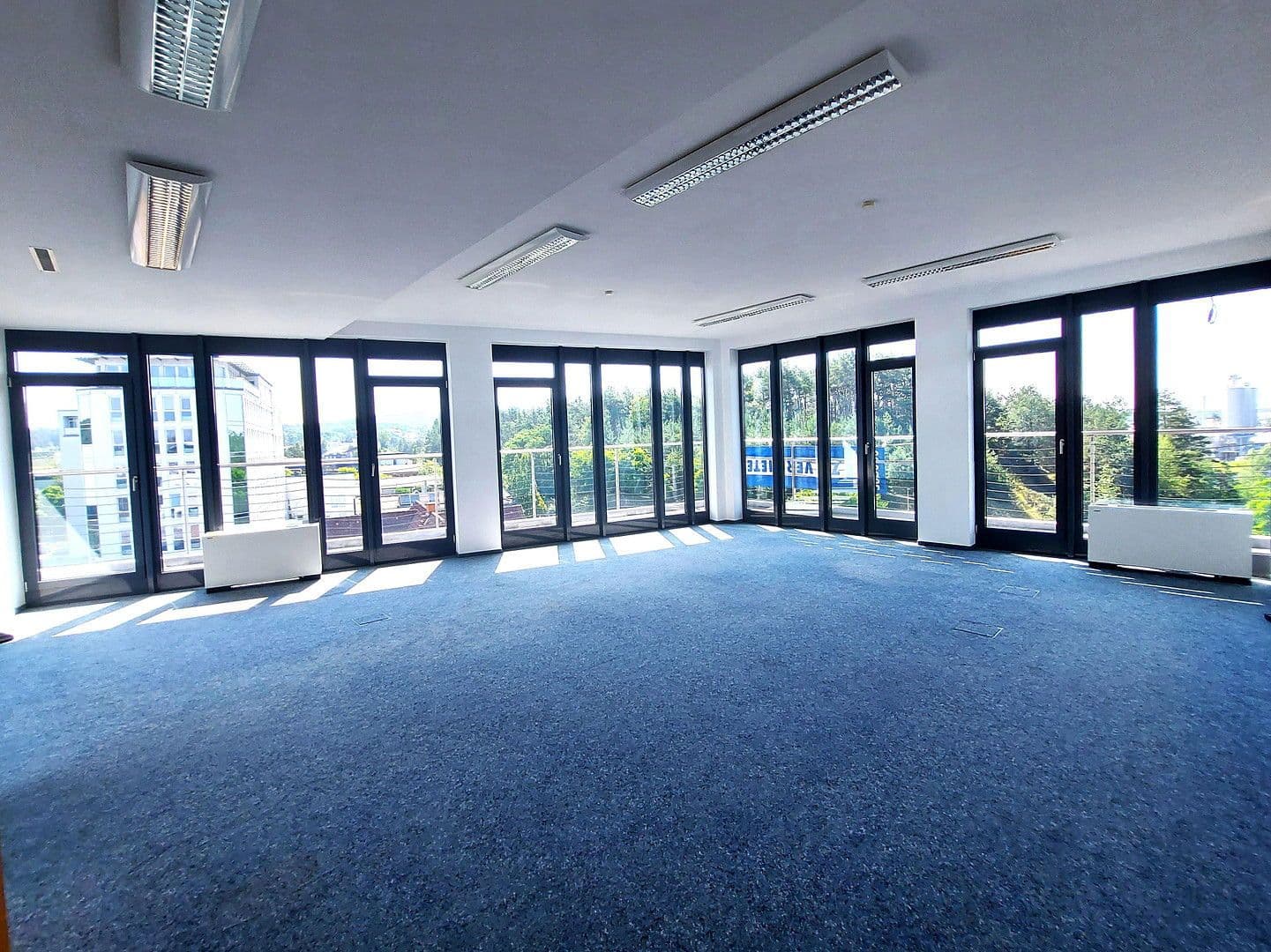 Pronájem kanceláře 3.510 m², Alzenau, Bavorsko Pronájem kanceláře 3.510 m², Alzenau, Bavorsko