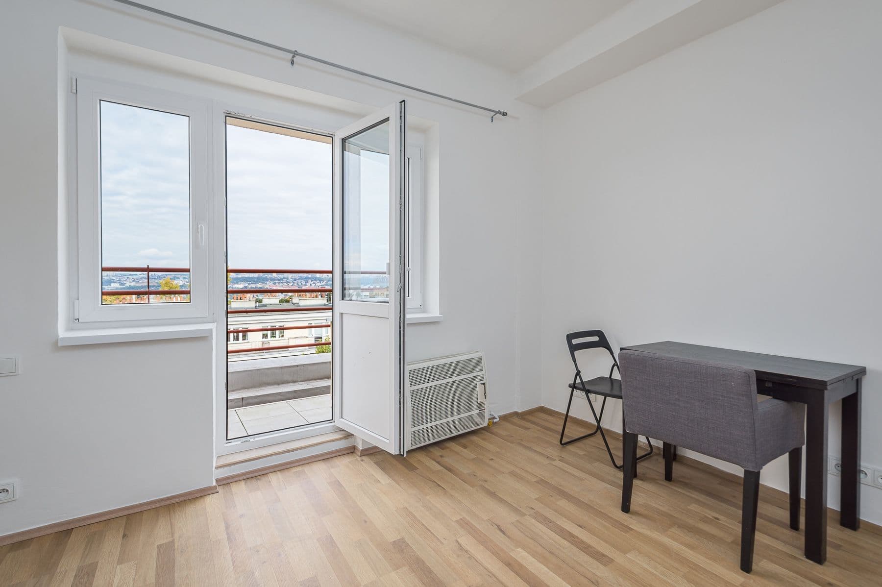 Pronájem bytu 2+kk 43 m², Hartigova, Praha, Praha Pronájem bytu 2+kk 43 m², Hartigova, Praha, Praha