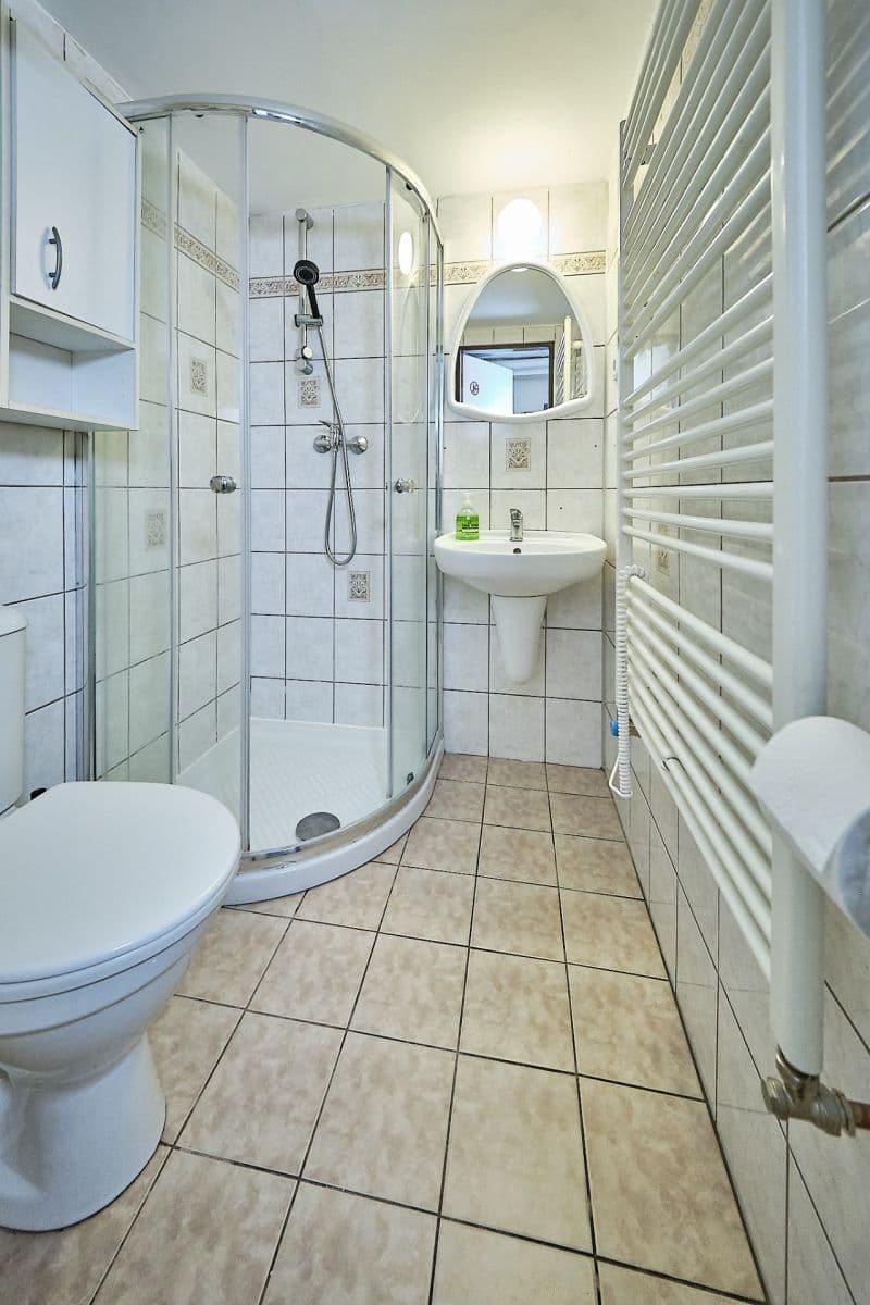 Pronájem bytu 2+1 45 m², Huberova, Praha, Praha Pronájem bytu 2+1 45 m², Huberova, Praha, Praha