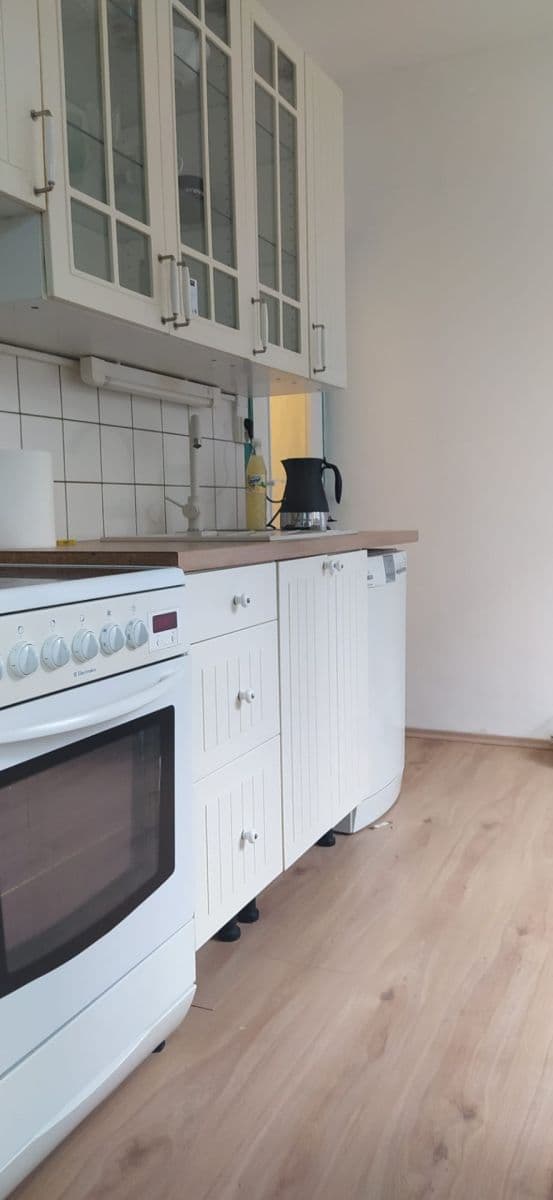 Pronájem bytu 3+1 68 m², Lohniského, Praha, Praha Pronájem bytu 3+1 68 m², Lohniského, Praha, Praha