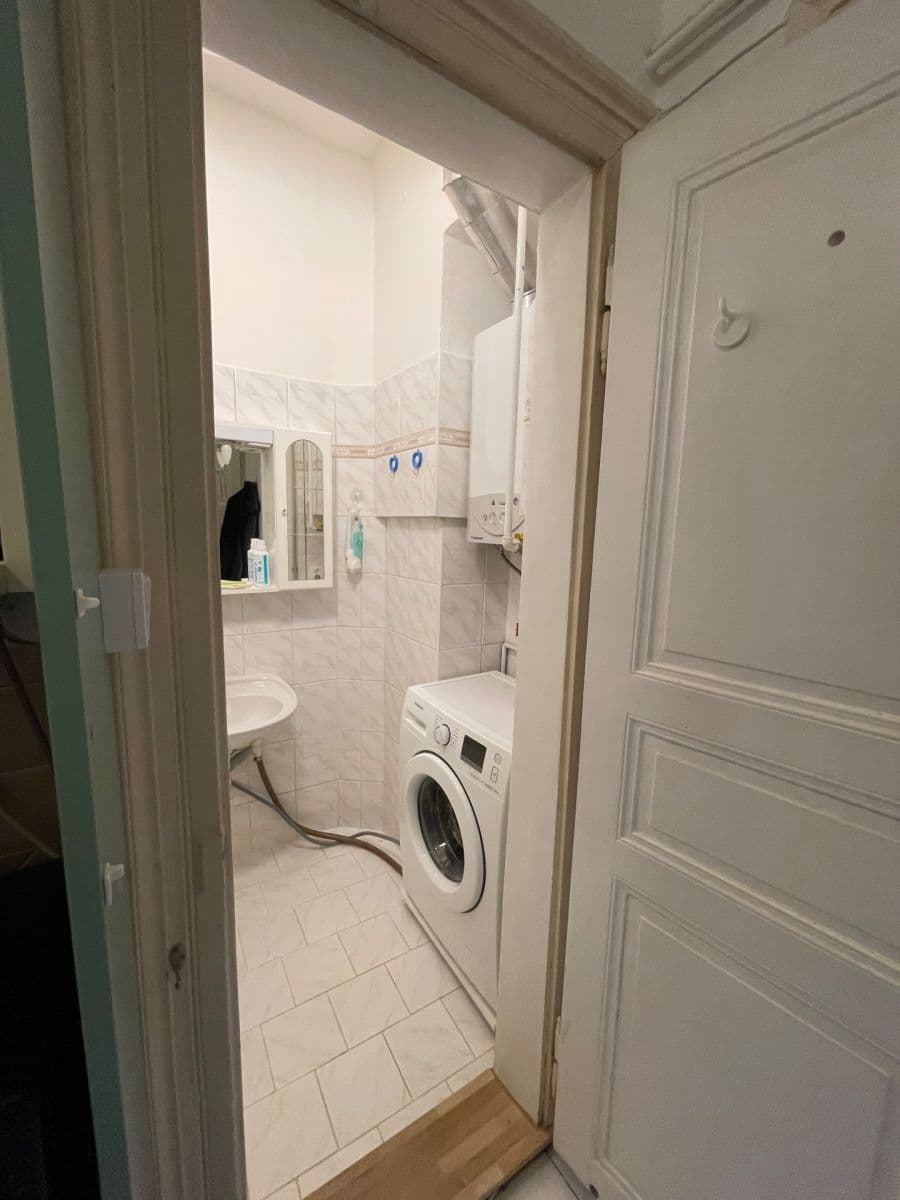 Pronájem bytu 2+kk 49 m², Trojanova, Praha, Praha Pronájem bytu 2+kk 49 m², Trojanova, Praha, Praha