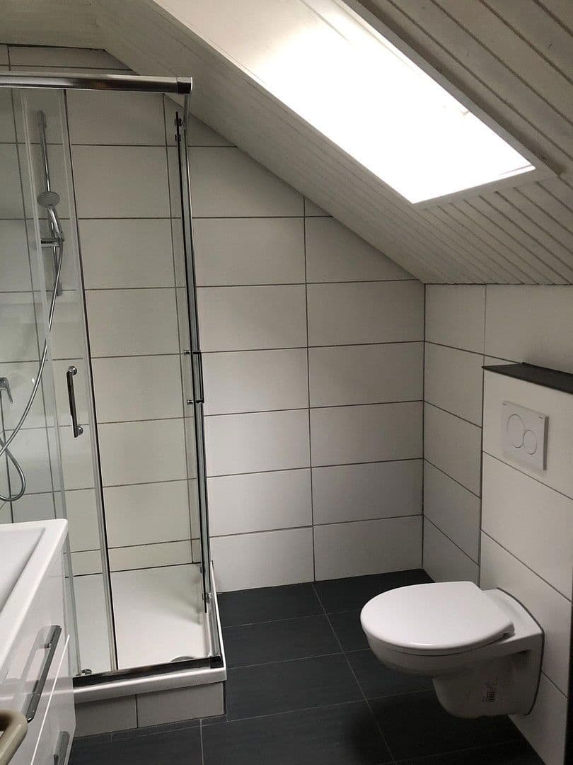 Pronájem bytu 3+1 85 m², Mathildenbadstrasse 12, Bad Wimpfen, Bádensko-Württembersko Pronájem bytu 3+1 85 m², Mathildenbadstrasse 12, Bad Wimpfen, Bádensko-Württembersko