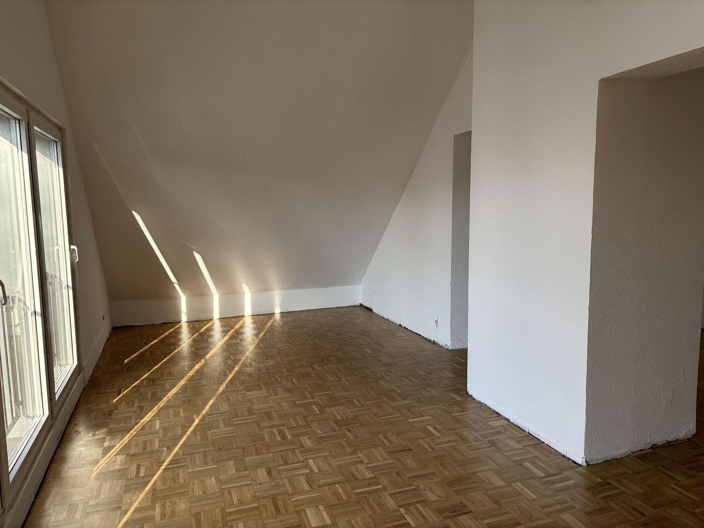 Pronájem bytu 3+1 74 m², Langenfeld (Rheinland), Severní Porýní-Vestfálsko Pronájem bytu 3+1 74 m², Langenfeld (Rheinland), Severní Porýní-Vestfálsko