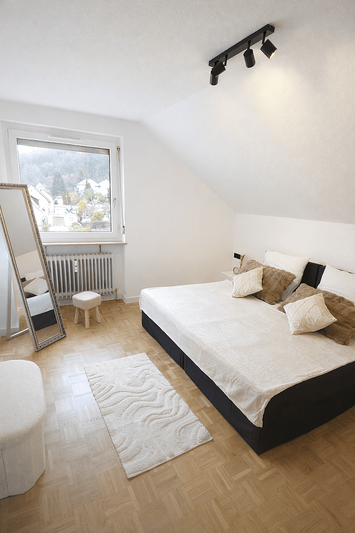 Prodej bytu 2+1 60 m², Sickenreutherstraße 33, Goldkronach, Bavorsko Prodej bytu 2+1 60 m², Sickenreutherstraße 33, Goldkronach, Bavorsko