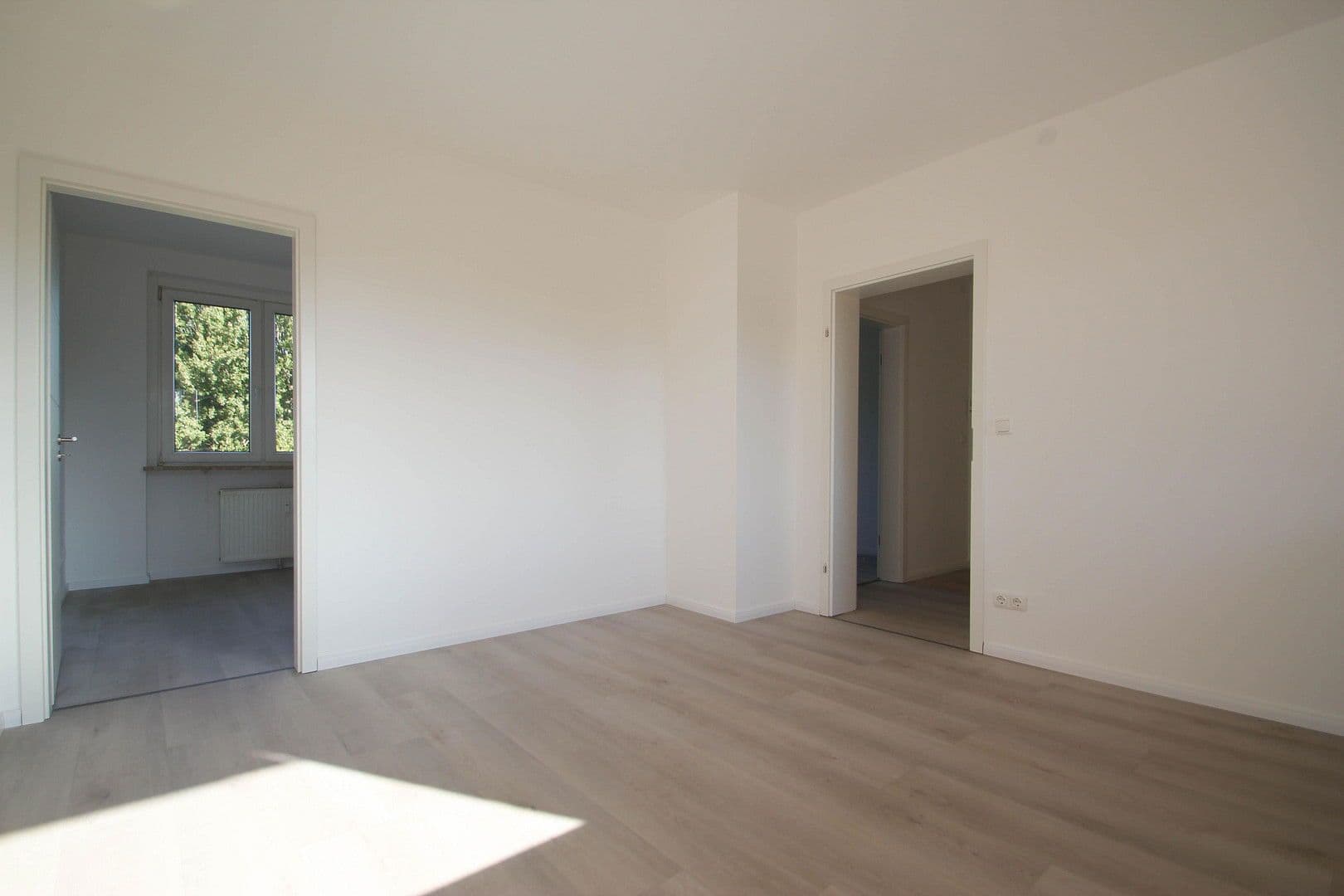 Pronájem bytu 4+1 68 m², Ivendorfer Landstr. 2, Lübeck, Šlesvicko-Holštýnsko Pronájem bytu 4+1 68 m², Ivendorfer Landstr. 2, Lübeck, Šlesvicko-Holštýnsko
