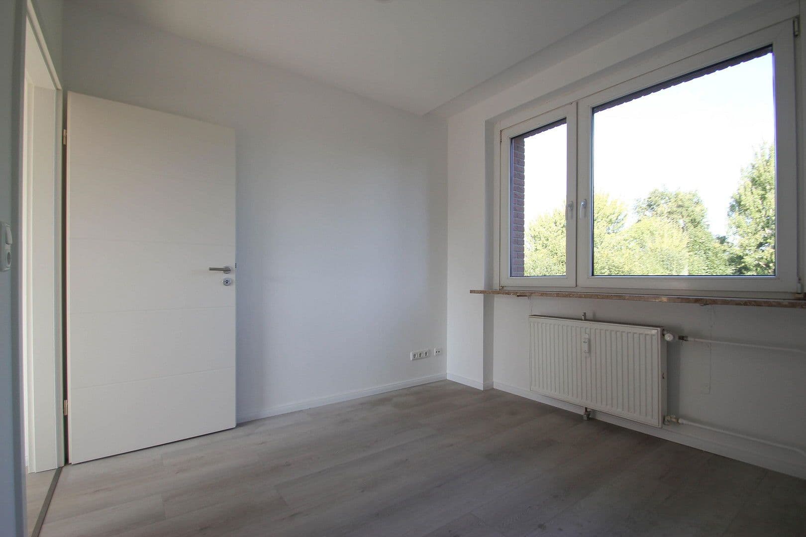 Pronájem bytu 4+1 68 m², Ivendorfer Landstr. 2, Lübeck, Šlesvicko-Holštýnsko Pronájem bytu 4+1 68 m², Ivendorfer Landstr. 2, Lübeck, Šlesvicko-Holštýnsko